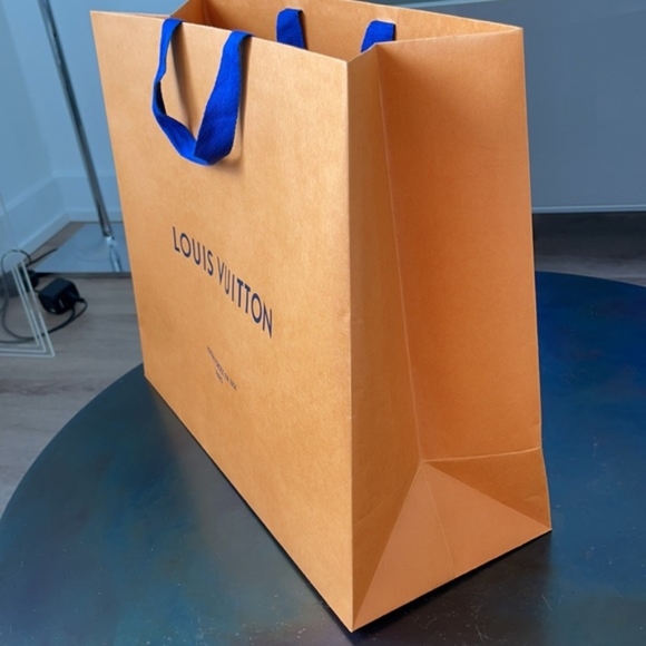 Louis Vuitton Authentic Gift Bags - Picture 5 of 6